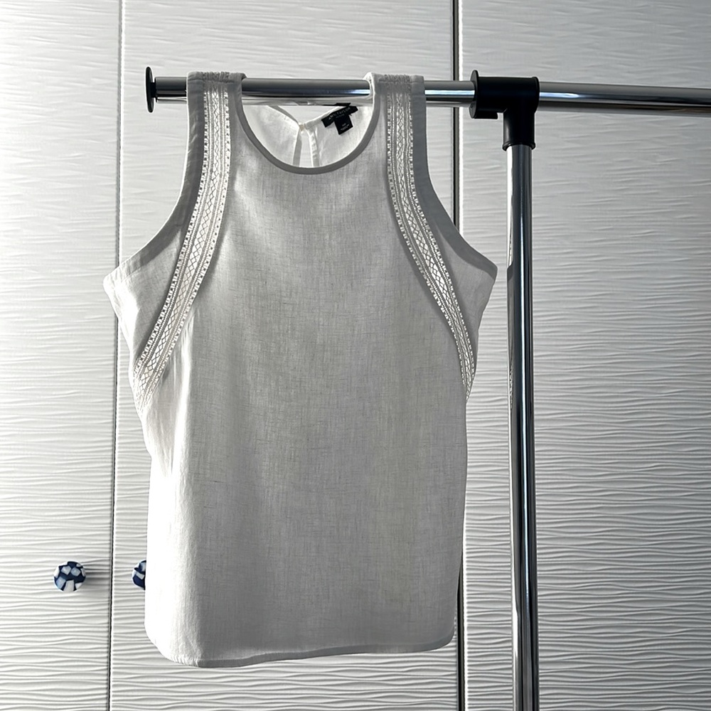 Beautiful white top Ann Taylor